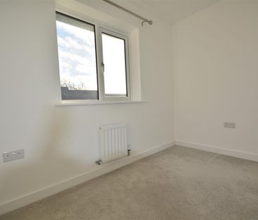 4 Springfield Drive, Derby, DE22 2TU - Photo 5