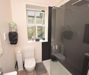 2 bedroom maisonette to rent - Photo 2