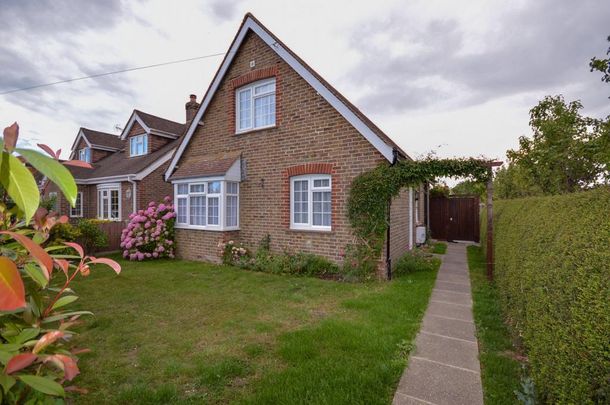 3 bedroom detached house to rent - Photo 1