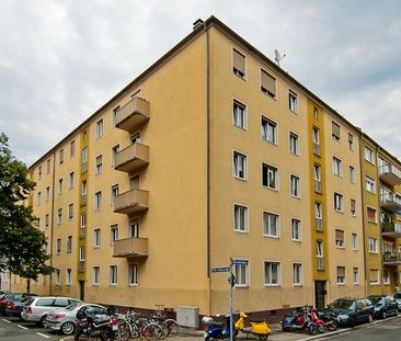 Top renovierte, geräumige 2,5-Zimmer-Wohnung für Ihre kleine Familie - Foto 1