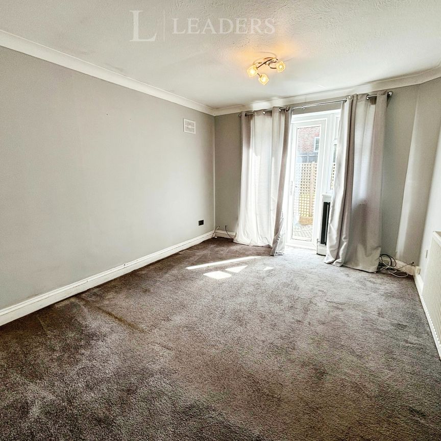 2 bedroom bungalow to rent Darenth Avenue, TN10 - Photo 1