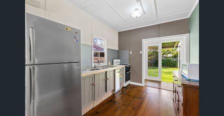 Furnished Two Bedroom Home in Chirn Park - Photo 3