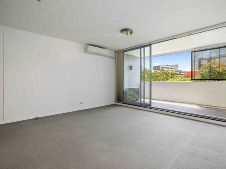 Stunning Two Bedroom Apartment with Parking - Photo 3