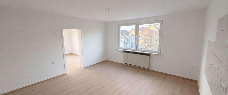 Großzügige 3,5-Zimmer-Wohnung | ca. 70 m² | frisch renoviert | zentrale Lage - Photo 1