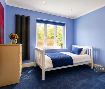 2 bedroom maisonette to rent - Photo 2