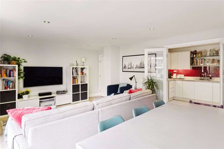 Smugglers Way, London, SW18 1EB - Photo 3