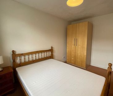 Room in a Shared House, Greenwich, SE8 - Photo 4