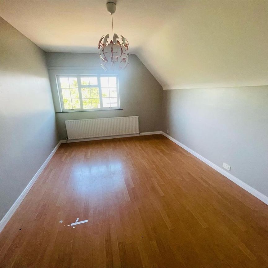 5 Belgravia Avenue, - Photo 1