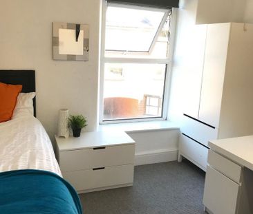 4 bedroom house to rent - Photo 3