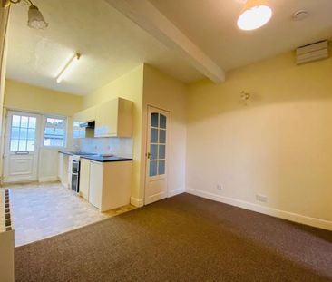 1 bedroom Flat To Let - Photo 4