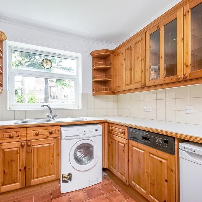 2 bedroom flat to rent - Photo 1