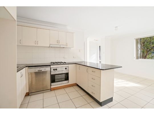 6/9-11 Hathern Street, Leichhardt NSW 2040 - Townhouse For Rent | Domain - Photo 1