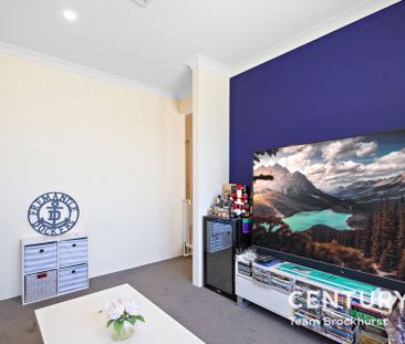 Big on Style, Easy on Upkeep - Photo 5