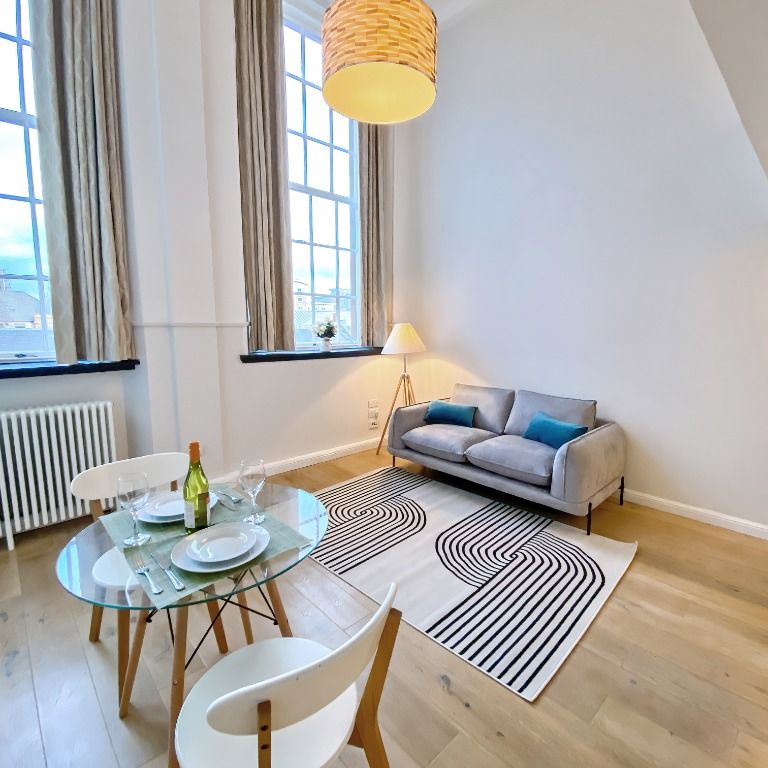 Flat 37, McDonald Road, Broughton, EH7 4NN, Edinburgh - Photo 1