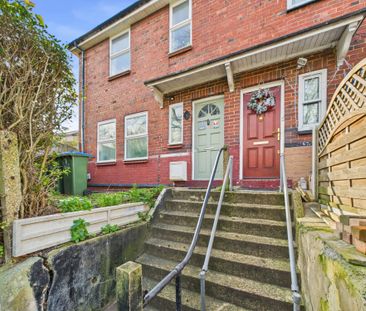 Coxmount Road, London, SE7 - Photo 2