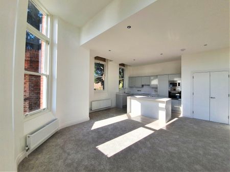 Royal Haslar, Gosport - Photo 2