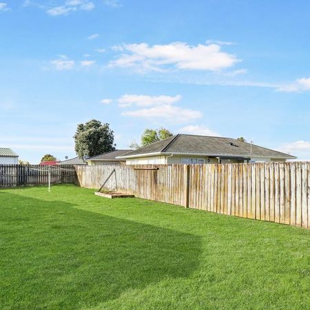 3 bedroom home! - Photo 2