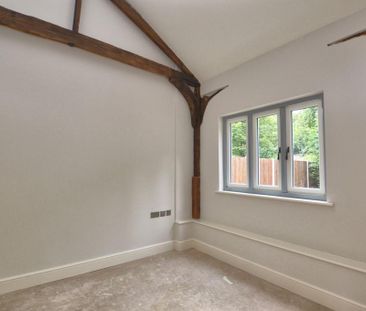 2 bedroom barn conversion to rent - Photo 4
