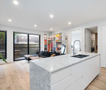 The Lifestyle Matches The Luxury - Photo 6