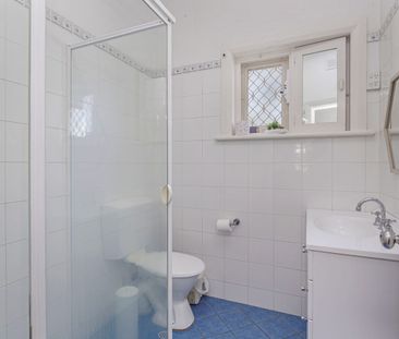 Charming 1950's Home Close to the City and the Beach! - Photo 5