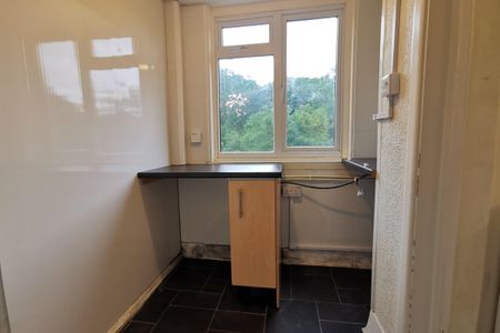 Warburton Gardens - Photo 2