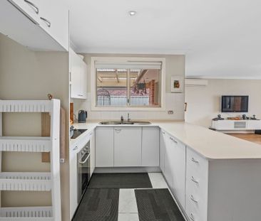 Prime Location! - Photo 5