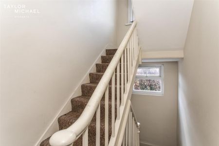 6 bedroom terraced house to rent - Photo 2