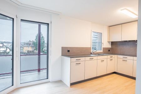 Helle 4.5-Zimmer-Wohnung mit Balkon in Herzogenbuchsee - Photo 3