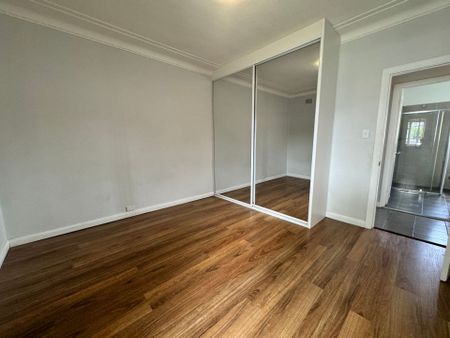 Fully Renovated 3-Bedroom Home - Photo 3