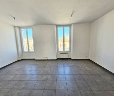 Location appartement 2 pièces 33.27 m² à Carqueiranne (83320) - Photo 1