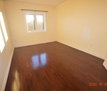 For Lease - 5709 Volpe Avenue, Mississauga, Ontario - Photo 6