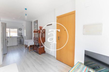 Monthly rental penthouse with 2 bedrooms in Alto de Extremadura - Photo 4