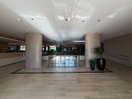 Apartment – Middle Floor Apartment in Nueva Andalucía - Photo 5