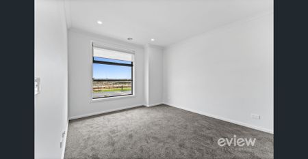 Stunning Family Home in the Wattle Park estate! - Photo 3