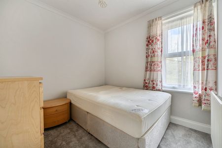 Staverton Road, Reading, RG2 7JX - Photo 2