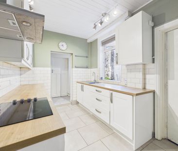 1 Bedroom - Photo 6