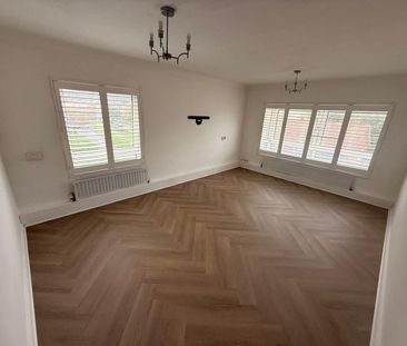 2 Bed Flat, Highbrook Close, BN2 - Photo 1