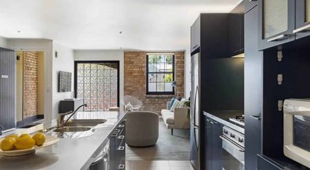 Character and Charm in Ponsonby - Photo 5