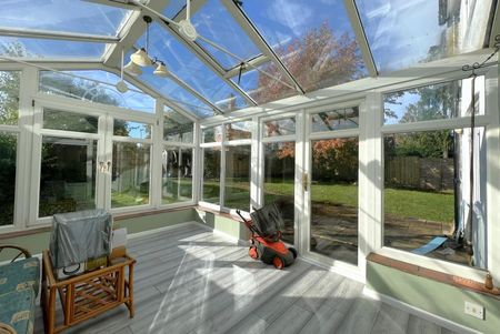 School Cottages, Woking - 3 bedrooms Property for lettings - Seymours - Photo 3