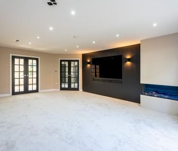 4 bedroom detached house to rent - Photo 3