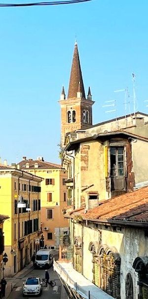 Five-rooms Apartment Verona (Veronetta) - Photo 2