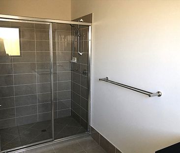 Family Home In Camelot Estate! - Photo 6