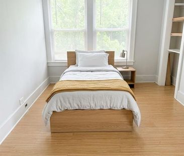 For Lease - 646 PICHE, Windsor, Ontario - Photo 2