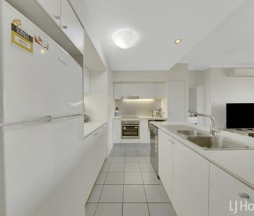 Central Living with a View - Photo 6
