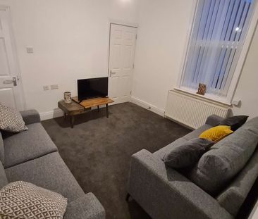 Room Available - SR4 Sunderland - Photo 2