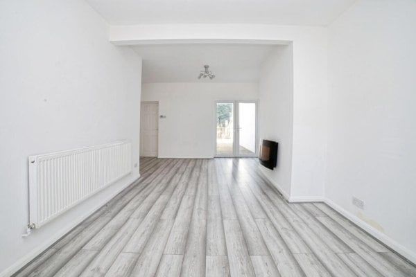 Nottingham Road, Alfreton, DE55 - Photo 1