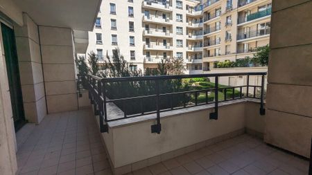 location Appartement T3 DE 75.3m² À ISSY LES MOULINEAUX - Photo 5