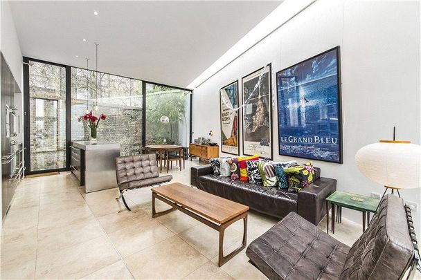 4 bedroom detached house to rent - Photo 1