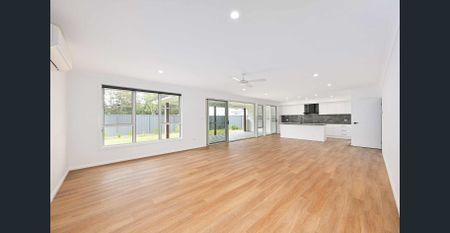 The Perfect Plan For Family Living - Photo 2