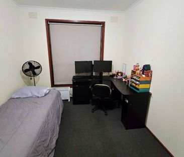 Noble Park - Photo 2